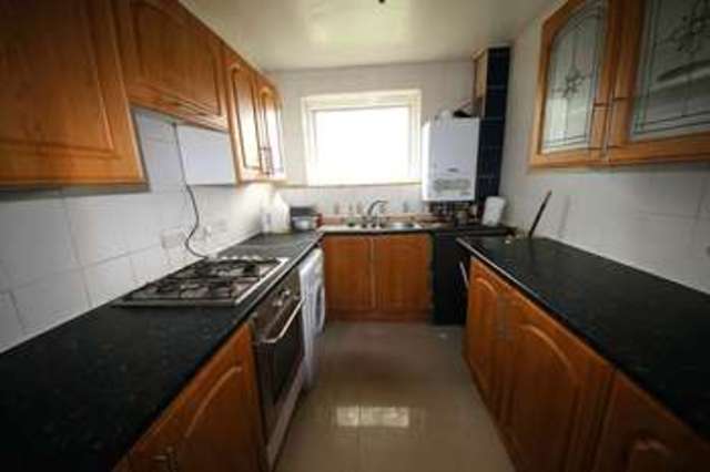  Image of 2 bedroom Flat to rent in High Road Harrow Weald Harrow HA3 at High Road  Harrow, HA3 5EL
