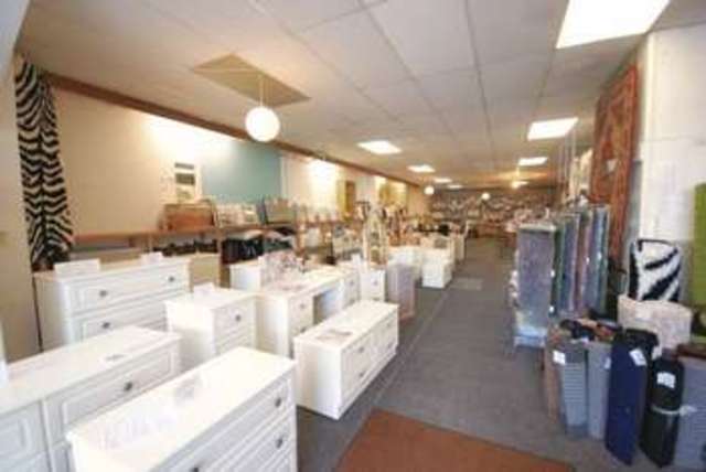  Image of 3 bedroom Property for sale in High Street Lee-on-the-Solent PO13 at High Street  Lee-On-The-Solent, PO13 9BU