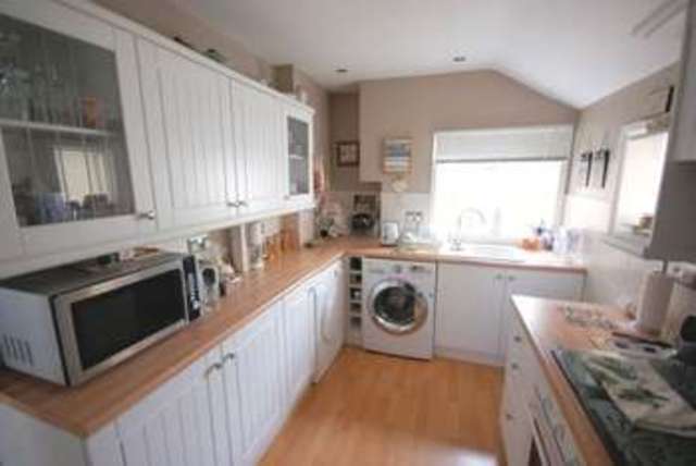  Image of 3 bedroom Property for sale in High Street Lee-on-the-Solent PO13 at High Street  Lee-On-The-Solent, PO13 9BU