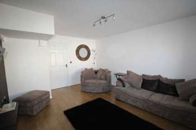  Image of 3 bedroom Terraced house to rent in Hyde Park Road Kingswood Hull HU7 at Hyde Park Road Kingswood Hull, HU7 3AW
