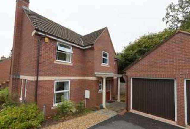 Image of 4 bedroom Detached house to rent in Jocelyn Mead Crediton EX17 at Jocelyn Mead  Crediton, EX17 2EN