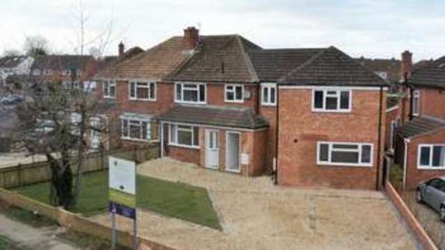  Image of 1 bedroom Flat to rent in Hazel Crescent Kidlington OX5 at Hazel Crescent  Kidlington, OX5 1EQ