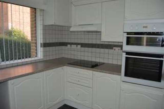  Image of 3 bedroom Detached house for sale in Leeson Road Ventnor PO38 at Leeson Road  Ventnor, PO38 1PS