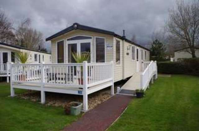  Image of 2 bedroom Detached house for sale in Marine Drive Burnham-on-Sea TA8 at Marine Drive  Burnham-On-Sea, TA8 1LA