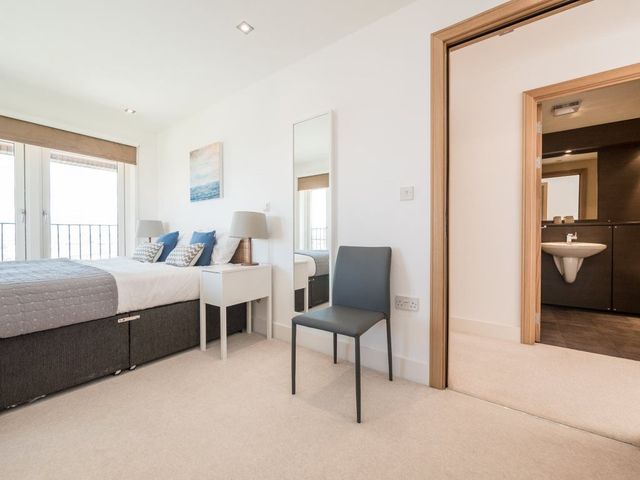  Image of 2 bedroom Flat to rent in Mcewan Square Edinburgh EH3 at Fountainbridge Edinburgh Edinburgh, EH3 8EN