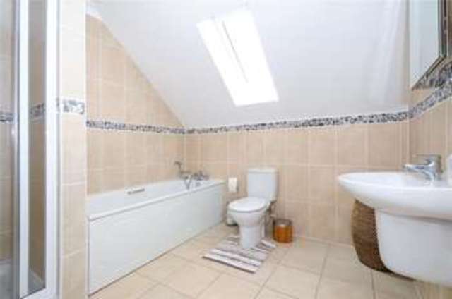  Image of 4 bedroom Semi-Detached house for sale in Oatlands Road Shinfield Reading RG2 at Shinfield Reading Shinfield, RG2 9FY