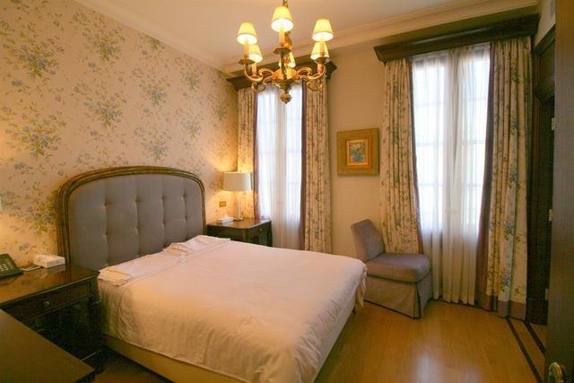  Image of 7 bedroom Flat for sale in Portman Square London W1H at Portman Square Marylebone Marble Arch, W1H 6LG