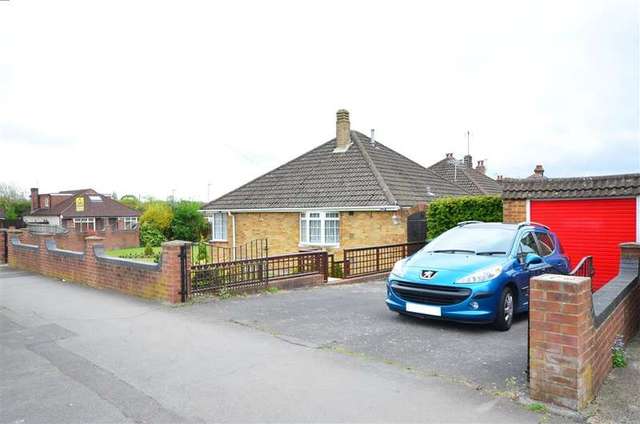  Image of 3 bedroom Bungalow for sale in Padnell Road Cowplain Waterlooville PO8 at Cowplain Waterlooville Waterlooville, PO8 8DZ