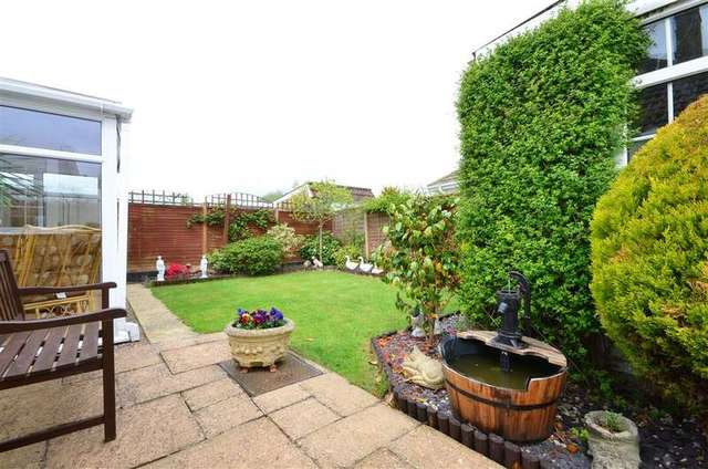  Image of 3 bedroom Bungalow for sale in Padnell Road Cowplain Waterlooville PO8 at Cowplain Waterlooville Waterlooville, PO8 8DZ