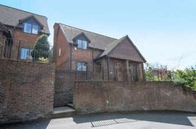  Image of 3 bedroom Semi-Detached house for sale in Pearces Place Anchor Road Kingsclere Newbury RG20 at Anchor Road Kingsclere Newbury, RG20 5NA