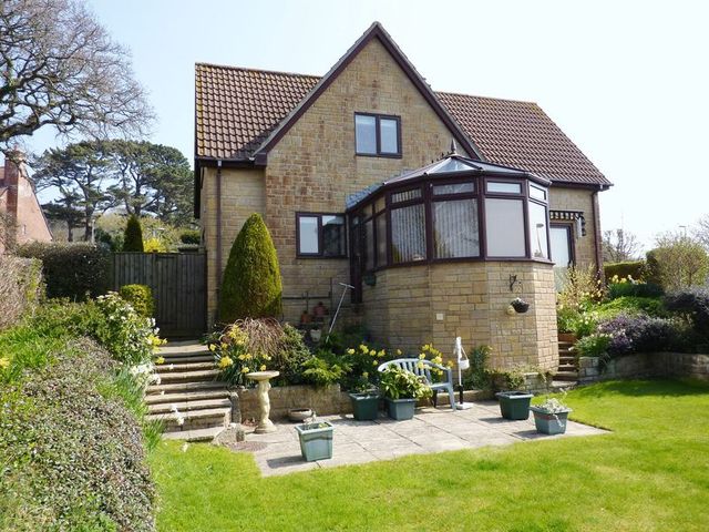  Image of 3 bedroom Detached house for sale in Pine Ridge Lyme Regis DT7 at Lyme Regis  Lyme Regis, DT7 3HP