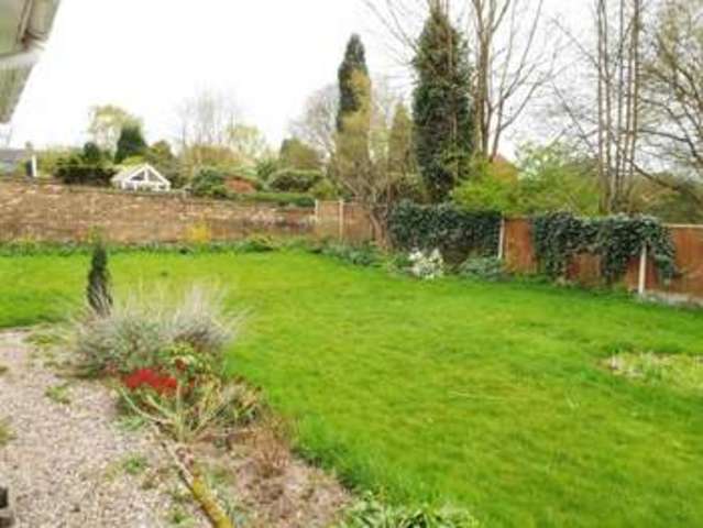  Image of 4 bedroom Detached house to rent in Queens Road Penkhull Stoke-on-Trent ST4 at Queens Road Penkhull Stoke-On-Trent, ST4 7LG