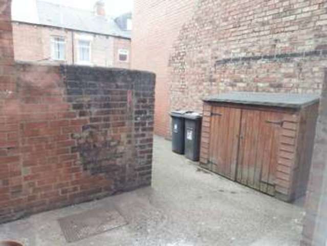  Image of 2 bedroom Flat to rent in North Road Wallsend NE28 at North Road  Wallsend, NE28 8LF