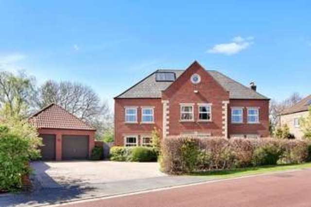  Image of 6 bedroom Detached house for sale in Rio Drive Collingham Newark NG23 at Rio Drive Collingham Newark, NG23 7NB