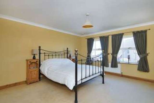  Image of 6 bedroom Detached house for sale in Rio Drive Collingham Newark NG23 at Rio Drive Collingham Newark, NG23 7NB