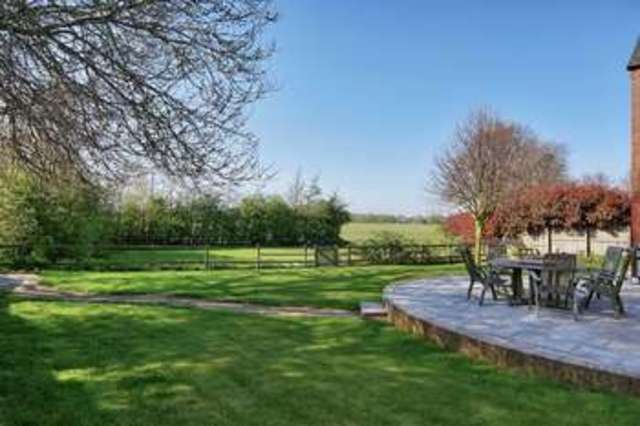  Image of 6 bedroom Detached house for sale in Rio Drive Collingham Newark NG23 at Rio Drive Collingham Newark, NG23 7NB