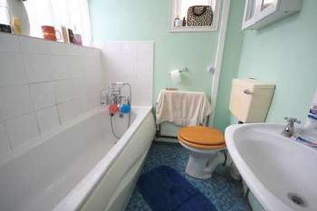  Image of 2 bedroom Terraced house to rent in Roxburgh Street Hull HU5 at Roxburgh Street  Hull, HU5 3NR
