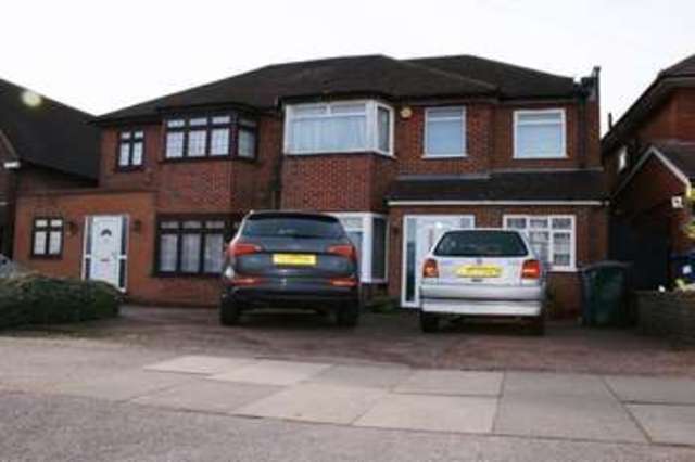  Image of 5 bedroom Semi-Detached house for sale in Broadfields Avenue Edgware HA8 at Broadfields Avenue  Edgware, HA8 8SL