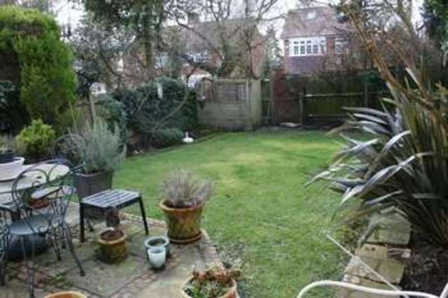  Image of 5 bedroom Semi-Detached house for sale in Broadfields Avenue Edgware HA8 at Broadfields Avenue  Edgware, HA8 8SL