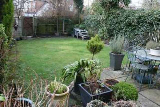  Image of 5 bedroom Semi-Detached house for sale in Broadfields Avenue Edgware HA8 at Broadfields Avenue  Edgware, HA8 8SL
