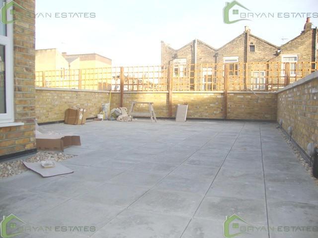  Image of 2 bedroom Flat to rent in Seven Sisters Road London N4 at Finsbury Park  London, N4 2HY