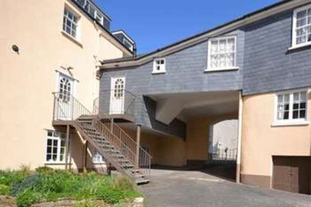  Image of 1 bedroom Flat for sale in Bridgetown Totnes TQ9 at Seymour Court  TOTNES, TQ9 5AA
