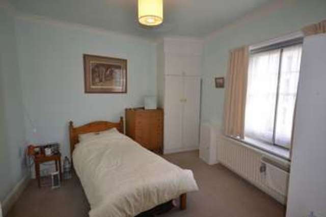  Image of 1 bedroom Flat for sale in Bridgetown Totnes TQ9 at Seymour Court  TOTNES, TQ9 5AA