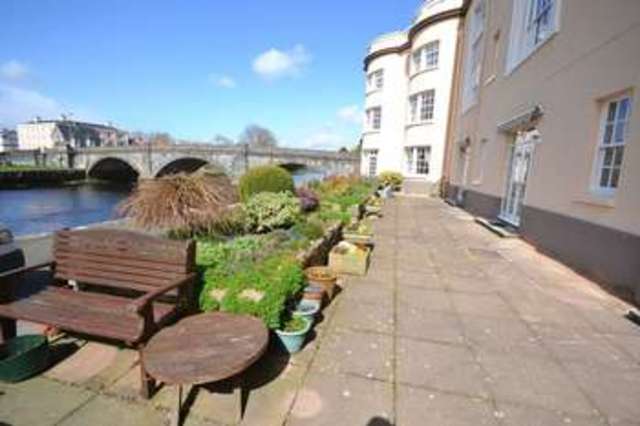  Image of 1 bedroom Flat for sale in Bridgetown Totnes TQ9 at Seymour Court  TOTNES, TQ9 5AA