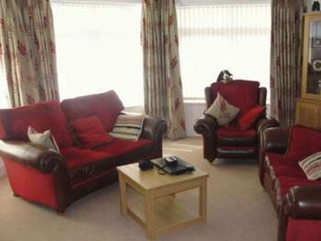  Image of 2 bedroom Flat for sale in South Road Weston-super-Mare BS23 at South Road  Weston-Super-Mare, BS23 2LX
