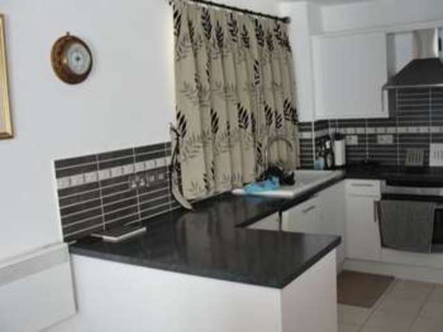 Image of 2 bedroom Flat for sale in South Road Weston-super-Mare BS23 at South Road  Weston-Super-Mare, BS23 2LX