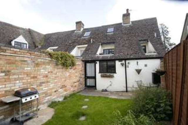  Image of 4 bedroom Terraced house to rent in St. Marys Street Eynesbury St. Neots PE19 at St. Marys Street Eynesbury St. Neots, PE19 2TA