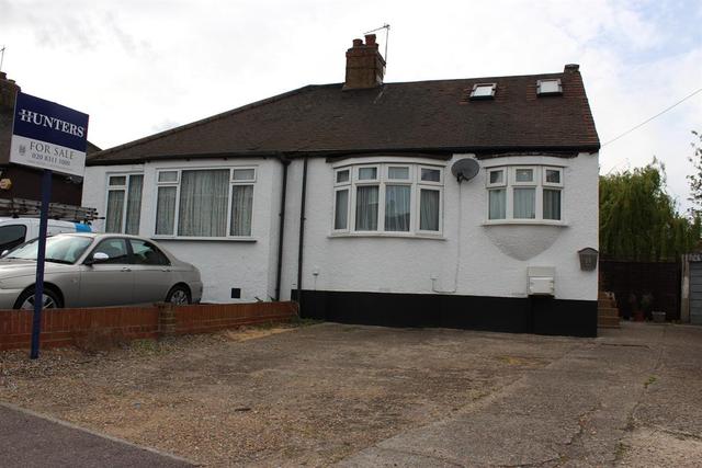  Image of 3 bedroom Bungalow for sale in Sydney Road London SE2 at Abbey Wood London Lesnes Abbey, SE2 9RZ