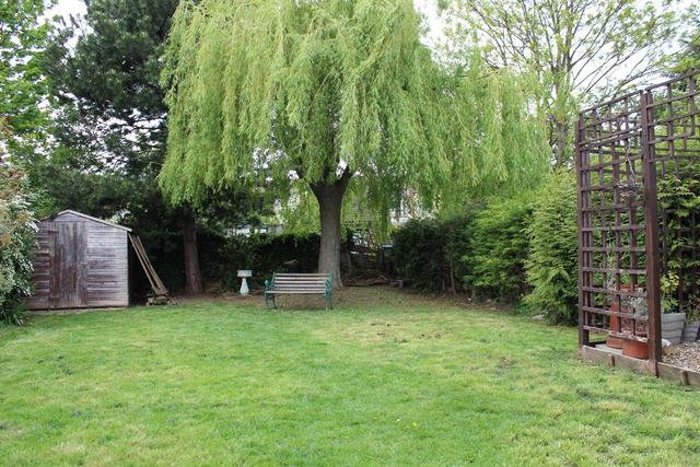  Image of 3 bedroom Bungalow for sale in Sydney Road London SE2 at Abbey Wood London Lesnes Abbey, SE2 9RZ