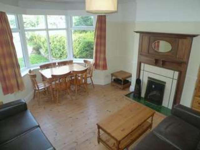  Image of 3 bedroom Semi-Detached house to rent in The Turnways Headingley Leeds LS6 at The Turnways Headingley Leeds, LS6 3DU