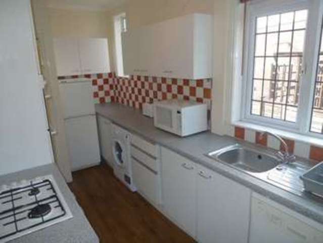  Image of 3 bedroom Semi-Detached house to rent in The Turnways Headingley Leeds LS6 at The Turnways Headingley Leeds, LS6 3DU