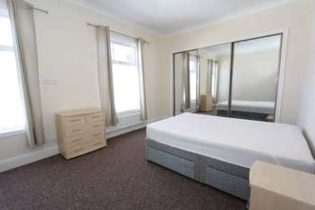  Image of 3 bedroom Terraced house to rent in Thoresby Street Hull HU5 at Thoresby Street  Hull, HU5 3RA