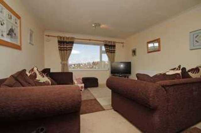  Image of 4 bedroom Detached house for sale in Elmhirst Drive Totnes TQ9 at Elmhirst Drive  TOTNES, TQ9 5UX