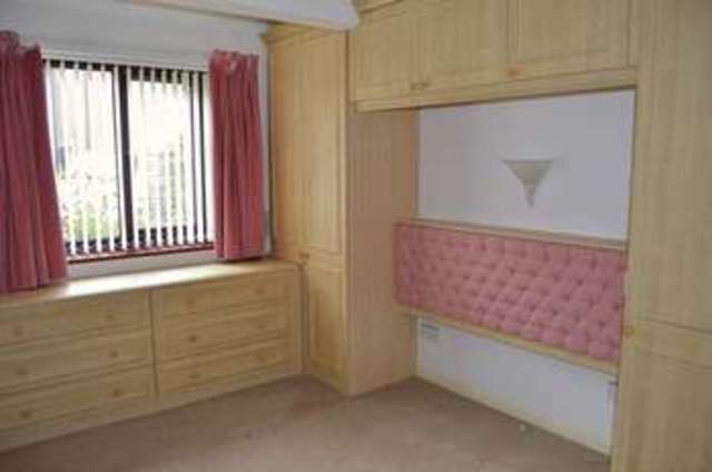  Image of 2 bedroom Detached house for sale in Trafalgar Road Newport PO30 at Trafalgar Road  Newport, PO30 1TS