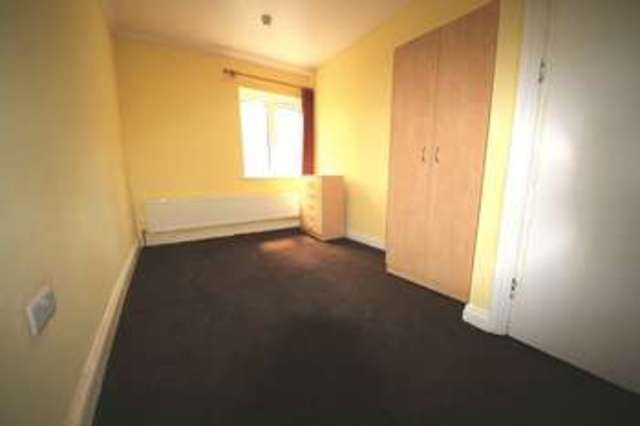  Image of 1 bedroom Property to rent in Village Way Pinner HA5 at Village Way  Pinner, HA5 5AA