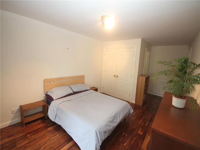  Image of 2 bedroom Flat to rent in West Mill Road Edinburgh EH13 at Colinton Edinburgh Edinburgh, EH13 0NX