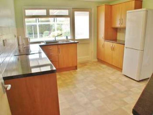  Image of 3 bedroom Detached house for sale in Regina Close Radcliffe-on-Trent Nottingham NG12 at Regina Close Radcliffe-on-Trent Nottingham, NG12 2EL
