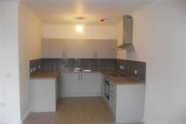  Image of 2 bedroom Flat to rent in Parkfield Road Aigburth Liverpool L17 at Liverpool, L17 8UG