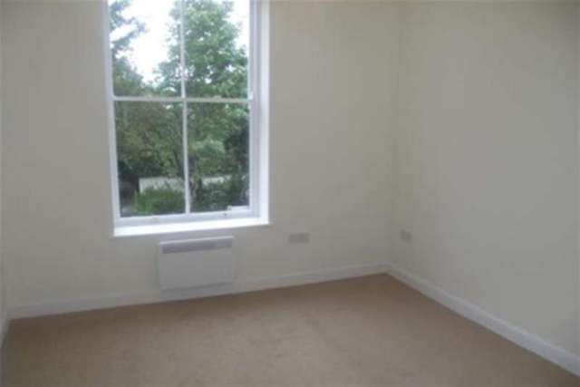  Image of 2 bedroom Flat to rent in Parkfield Road Aigburth Liverpool L17 at Liverpool, L17 8UG