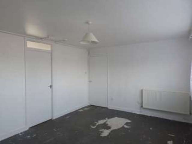  Image of 2 bedroom Flat for sale in Yew Grove Livingston EH54 at Yew Grove  Livingston, EH54 5LY