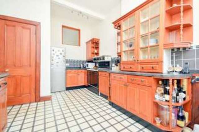  Image of 2 bedroom Flat for sale in Plewlands Terrace Edinburgh EH10 at Plewlands Terrace Morningside Edinburgh, EH10 5JX
