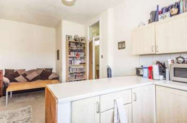  Image of 1 bedroom Flat for sale in Albion Road Edinburgh EH7 at Albion Road Easter Road Edinburgh, EH7 5QW