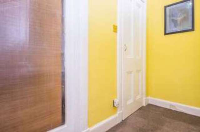  Image of 1 bedroom Flat for sale in Albion Road Edinburgh EH7 at Albion Road Easter Road Edinburgh, EH7 5QW