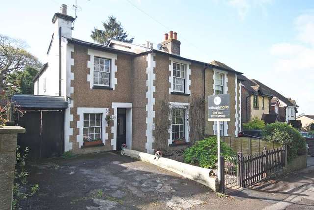  Image of 3 bedroom Detached house for sale in Park Lane East Reigate RH2 at Reigate, RH2 8HS