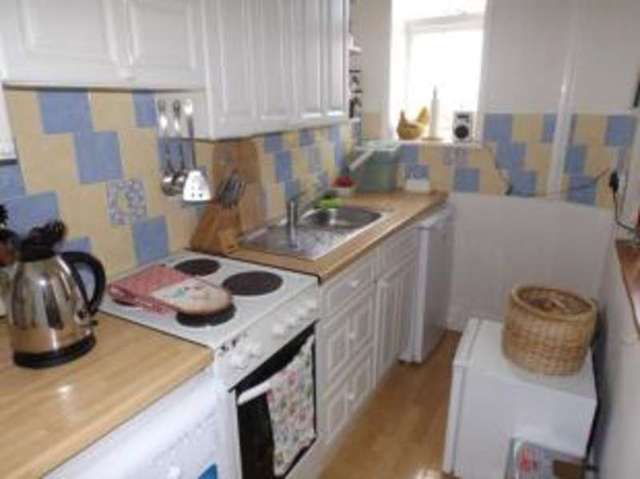  Image of 1 bedroom Flat for sale in Dover Street Ryde PO33 at 37 Dover Street Ryde Ryde, PO33 2BW