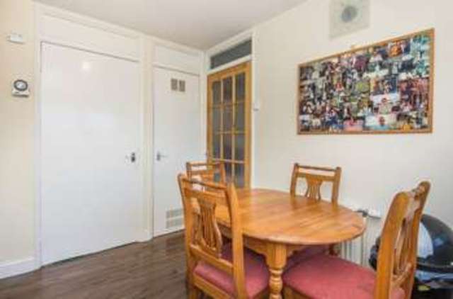  Image of 1 bedroom Bungalow for sale in Murrayburn Park Edinburgh EH14 at Murrayburn Park Wester Hailes Edinburgh, EH14 2PD